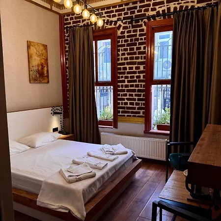 By Koesk Hotel