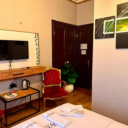Hotel By Koesk