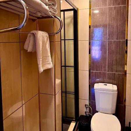 By Koesk Hotel *